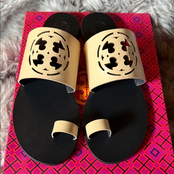 Tory Burch Black and Cream Sandals - Picture 1 of 9